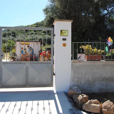 Casa de Férias La Rocca Del Pellegrino